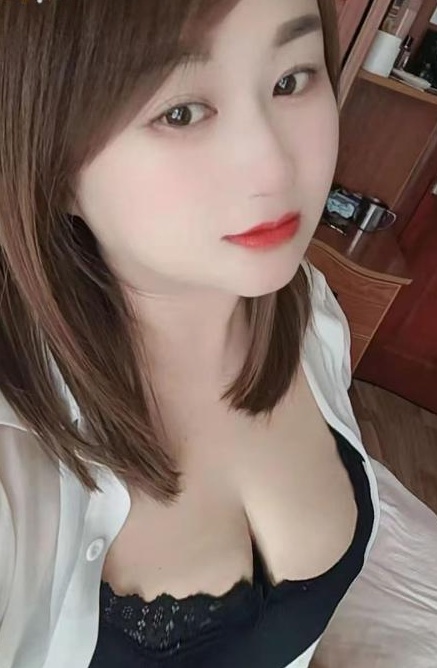 大奶风骚妹子