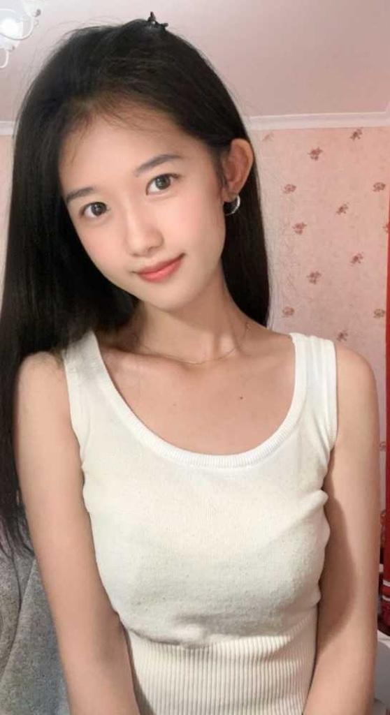很紧很嫩的雯雯