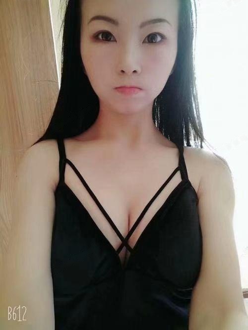 桥西网袜小姐姐