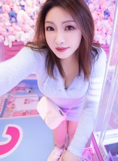 龙首性感骚妹子