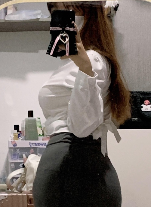 桐乡黑丝翘臀性感辣妹