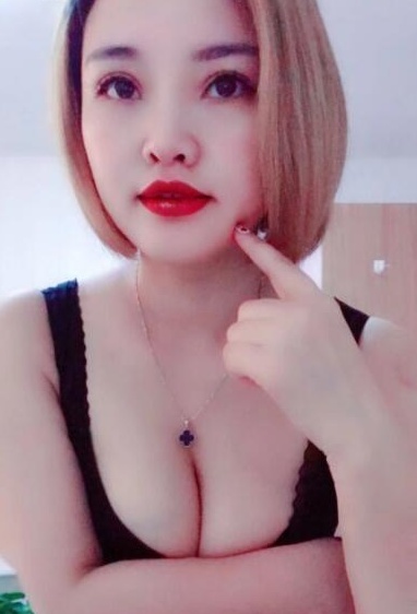 南山粉嫩多汁小骚货