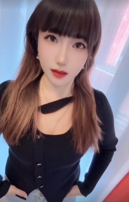 非常好看的美女
