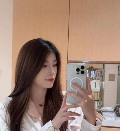 二刷小骚货馨儿