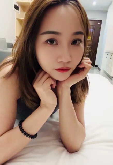 御姐型长腿骚姐姐