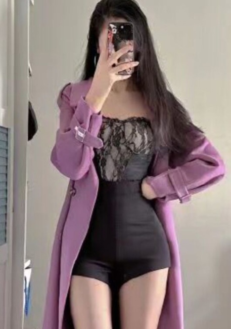 年轻嫩妹很有少女感