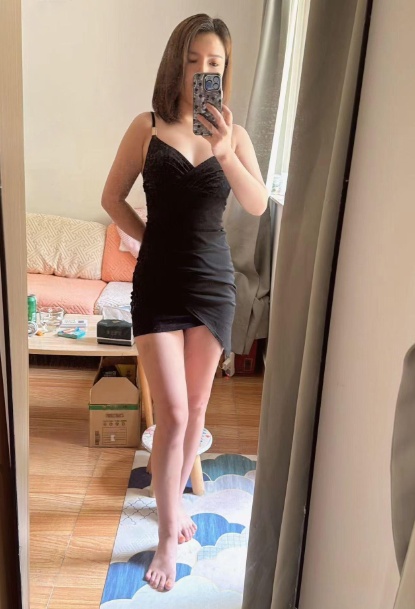 上海奉贤，身材凹凸，明星容颜