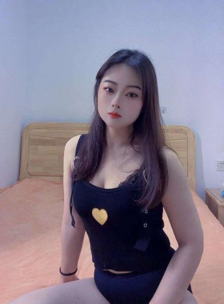 秦淮白嫩小嫩妹