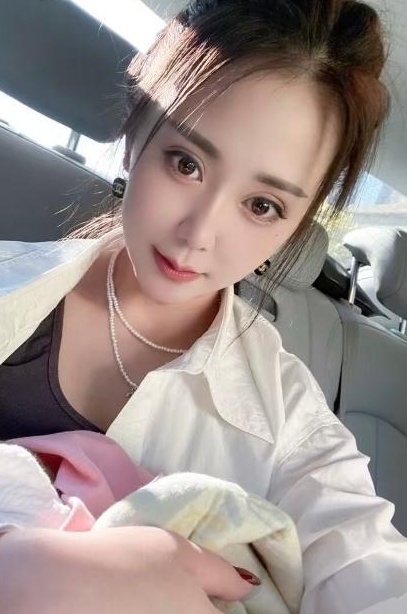 特色深喉少妇瑶瑶