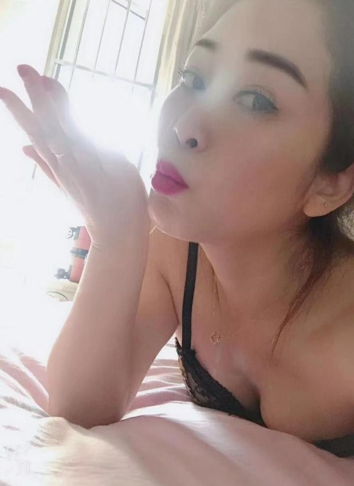 成都动物园附近柔柔老师
