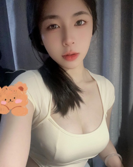 石家庄极品妹子胸大蜜桃臀