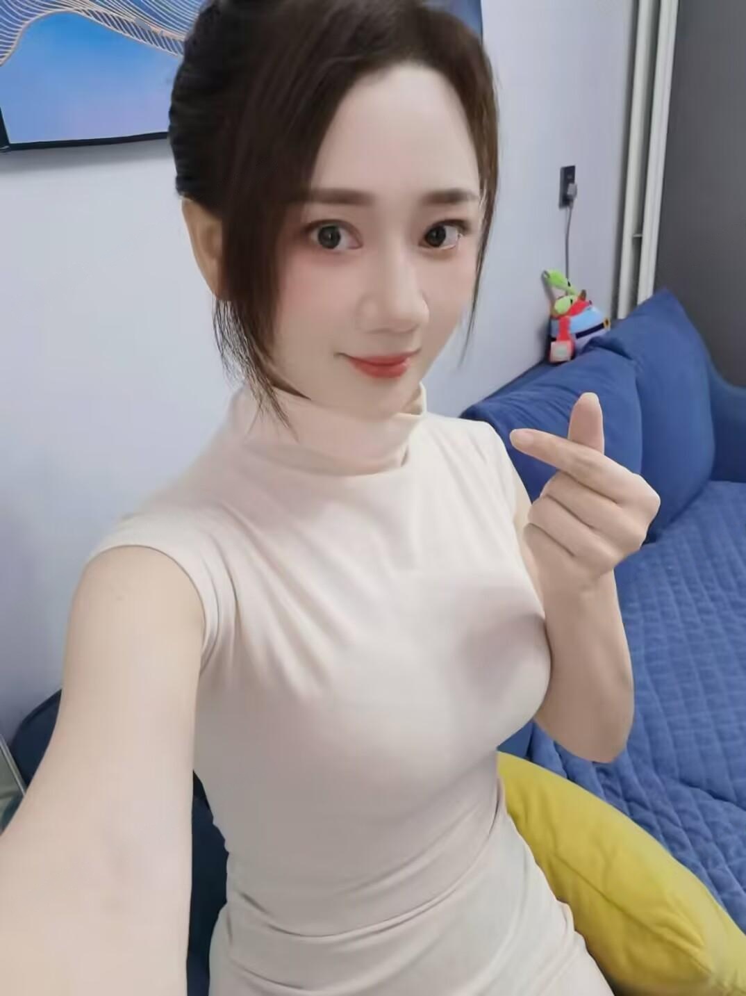 和平区抓龙筋的少妇