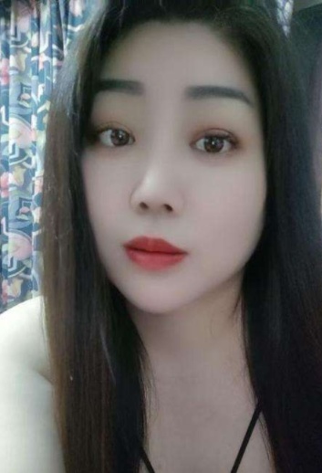 越秀 大胸薰衣草妹子