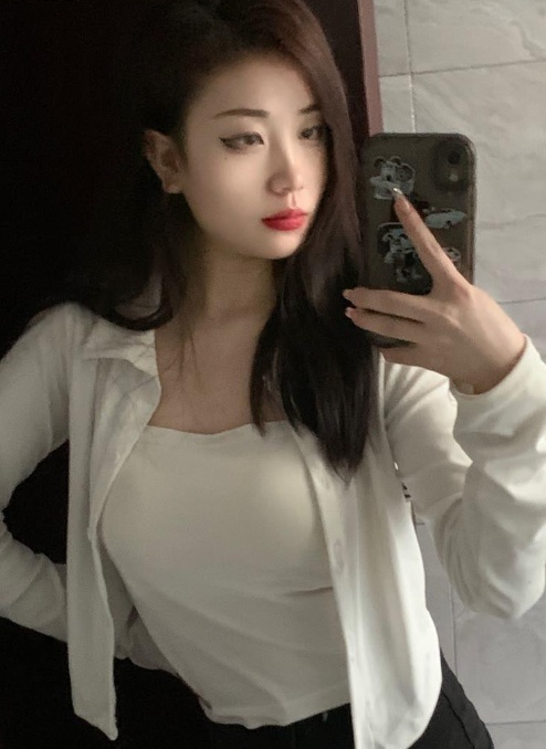 师姐出身的小姐姐