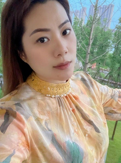 丰满型人妻