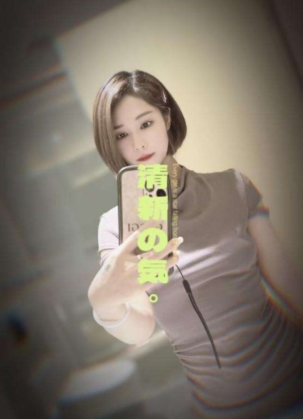 江北短发少妇