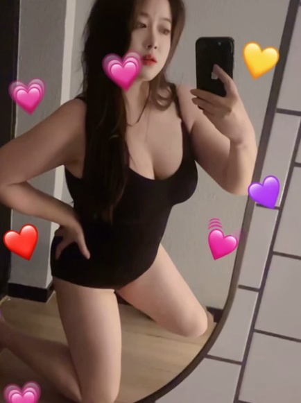 肉感美女