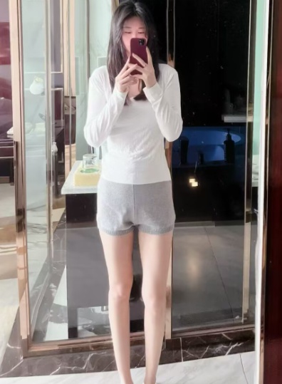 热辣小白兔
