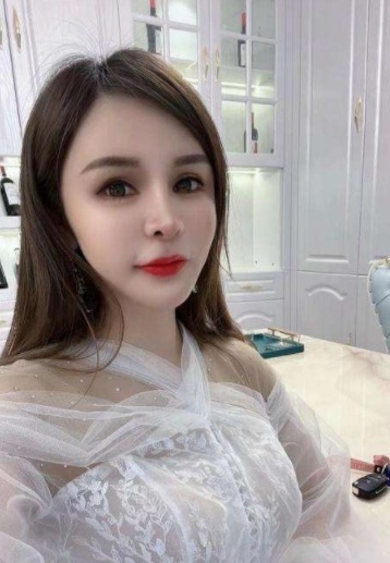性感轻熟女