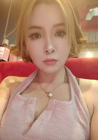 娇小型美逼爽记