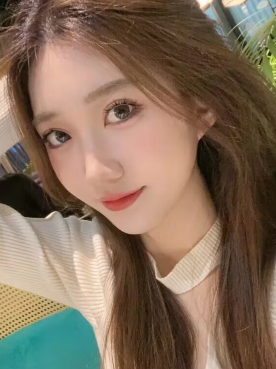清纯美女体质敏感多水爽滑