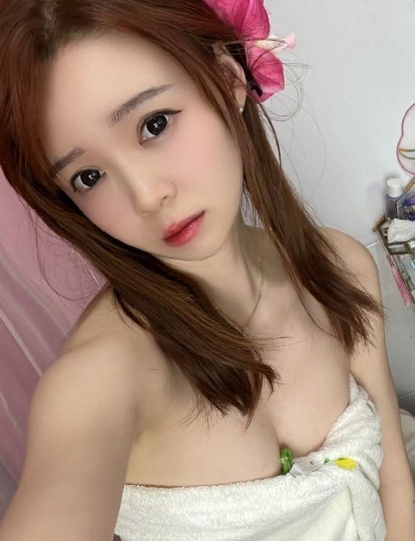 太原职校娜娜妹！粉逼多水