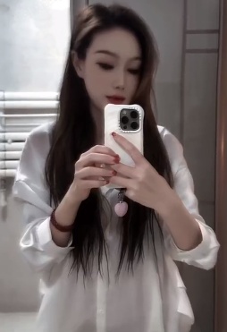 呼市辣辣的丫丫