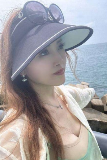 后入风骚气质妹子