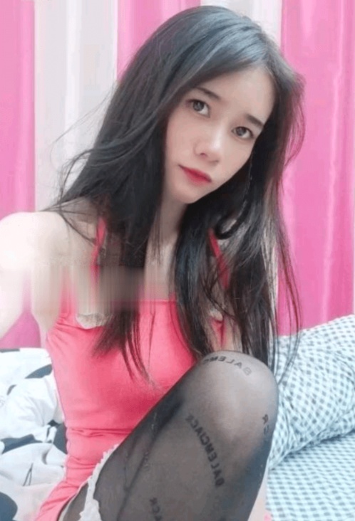 小活抓龙筋超舒服的妹子