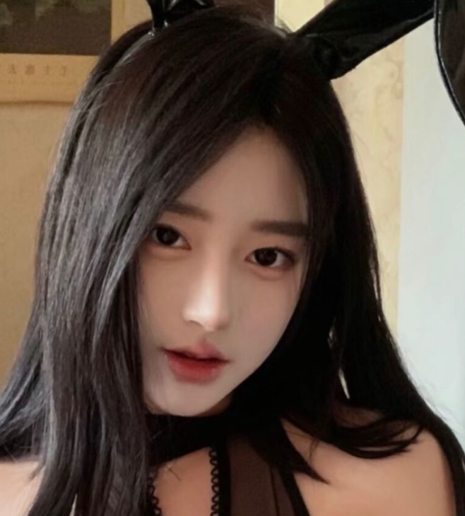 龙华纯欲私服御姐