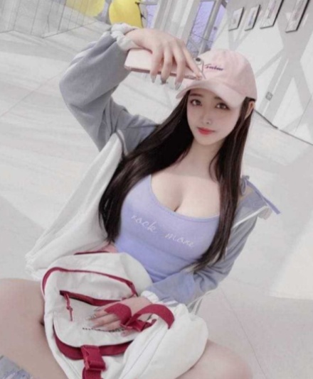新人极品，偶尔兼职