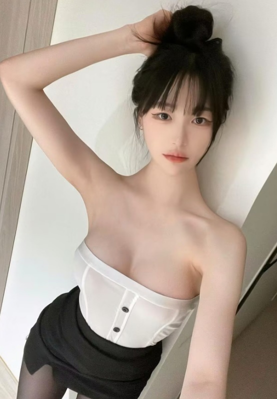 江岸兼职大胸小姐姐完美身材水多