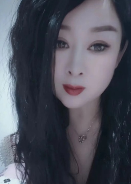 见了就想往死里操的淫荡骚妇