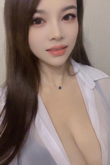 普陀饥渴大胸淫妻