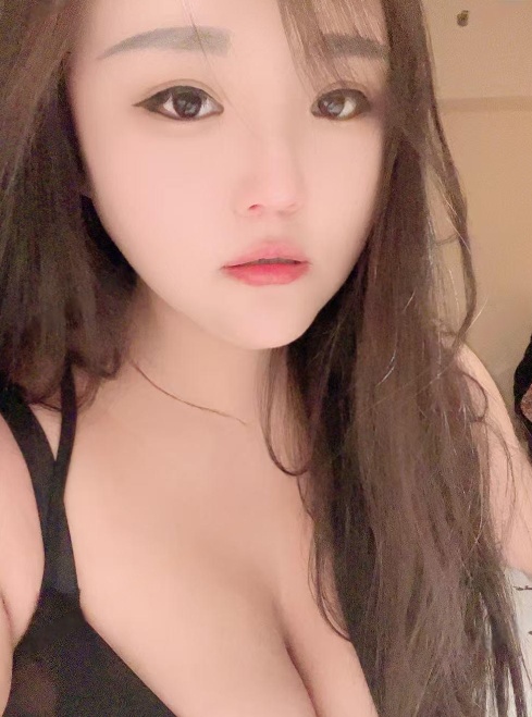 刚做不久极品老师身材娇小性感