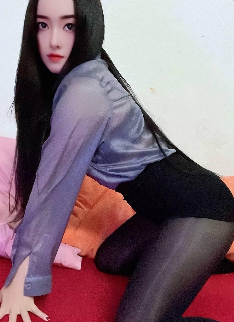 风骚黑丝小姐姐