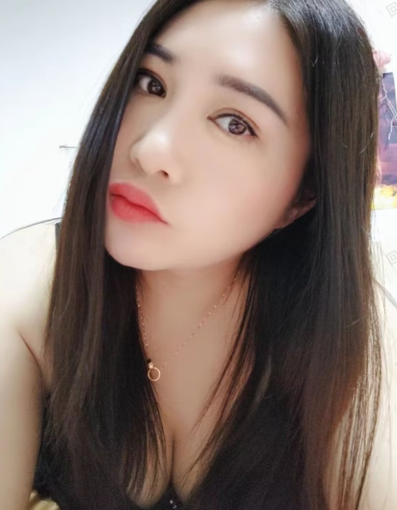 温柔热情的川妹子