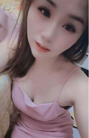 秦淮冰冰