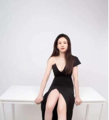 三桥少妇
