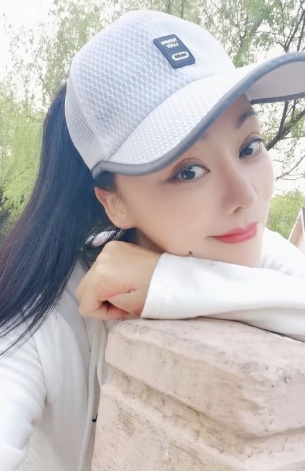 嘉定奶子大，骚妇一个