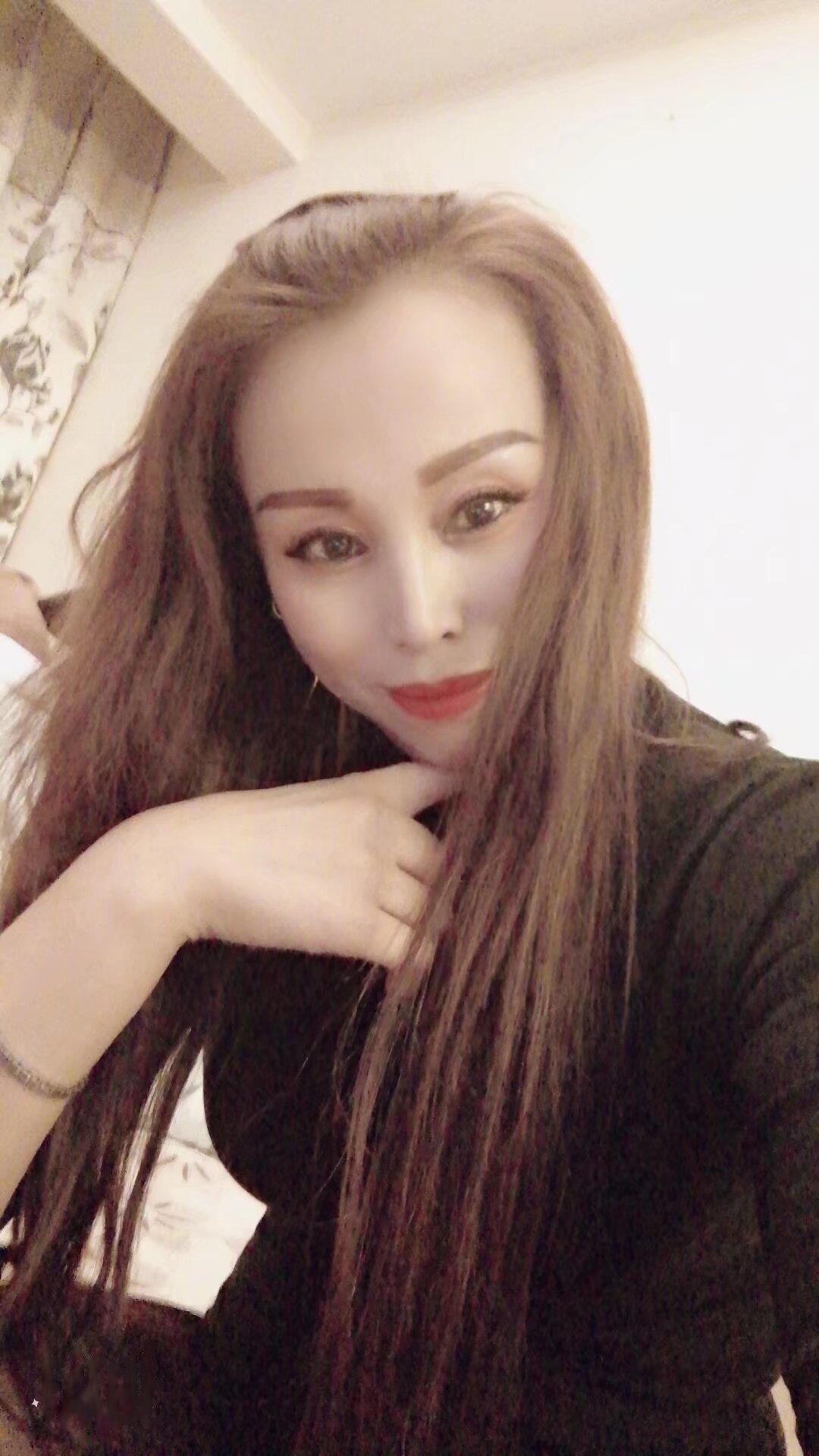 大白臀少妇