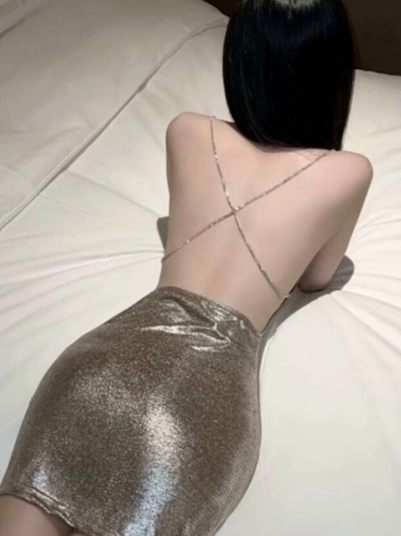 浦东新区高挑丰满大长腿兼职小骚货