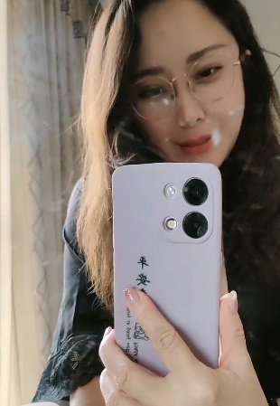 骚气冲天居家少妇