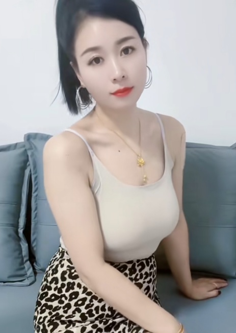 雨花丰满性感风骚女神
