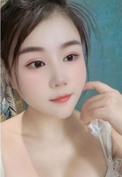 南山温柔大奶美女