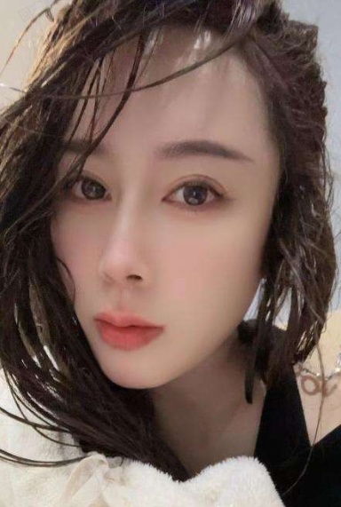 东站温柔彤妹儿