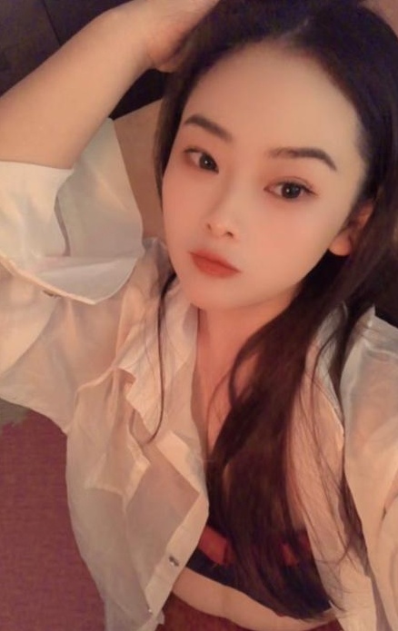 秦淮蜜桃臀骚妇