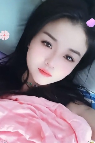 天桥少妇
