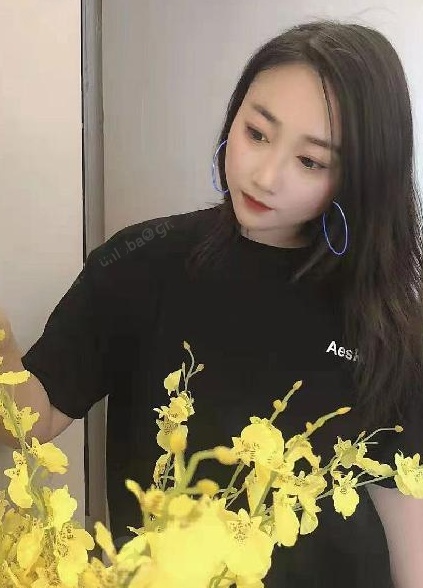 南山珊珊美姐姐