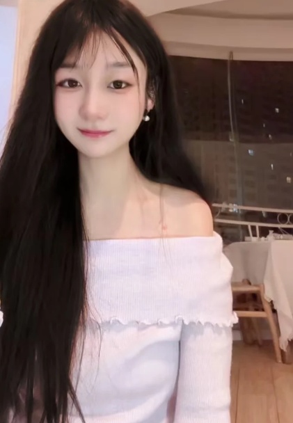 春节不放假零零嫩妹